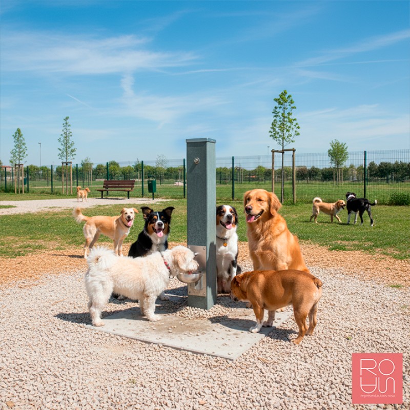 Font urbana canina Hèrcules FSM-01